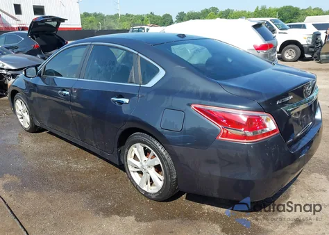 2013 Nissan Altima 2.5 Sv z USA, uszkodzony, nr VIN 1N4AL3AP9DC117627